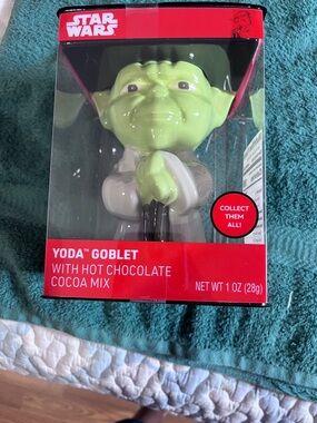 Star Wars Yoda Figure Cup - Green and White